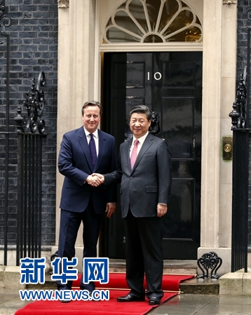 10月21日，國家主席習近平在倫敦唐寧街首相府同英國首相卡梅倫舉行會談。 新華社記者 鞠鵬 攝 