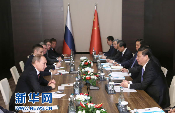 11月15日，國家主席習近平在土耳其安塔利亞會見俄羅斯總統(tǒng)普京。 新華社記者馬占成攝