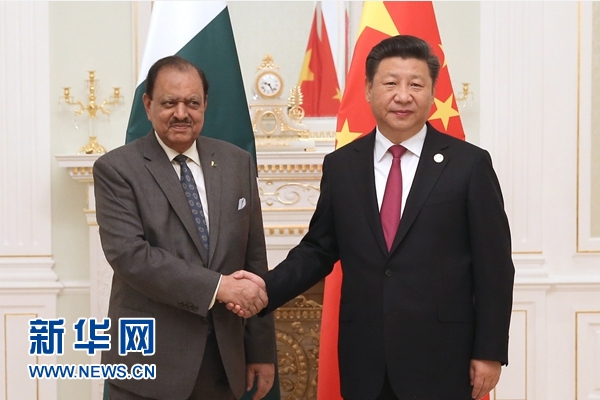 6月23日，國家主席習(xí)近平在塔什干會見巴基斯坦總統(tǒng)侯賽因。新華社記者馬占成攝