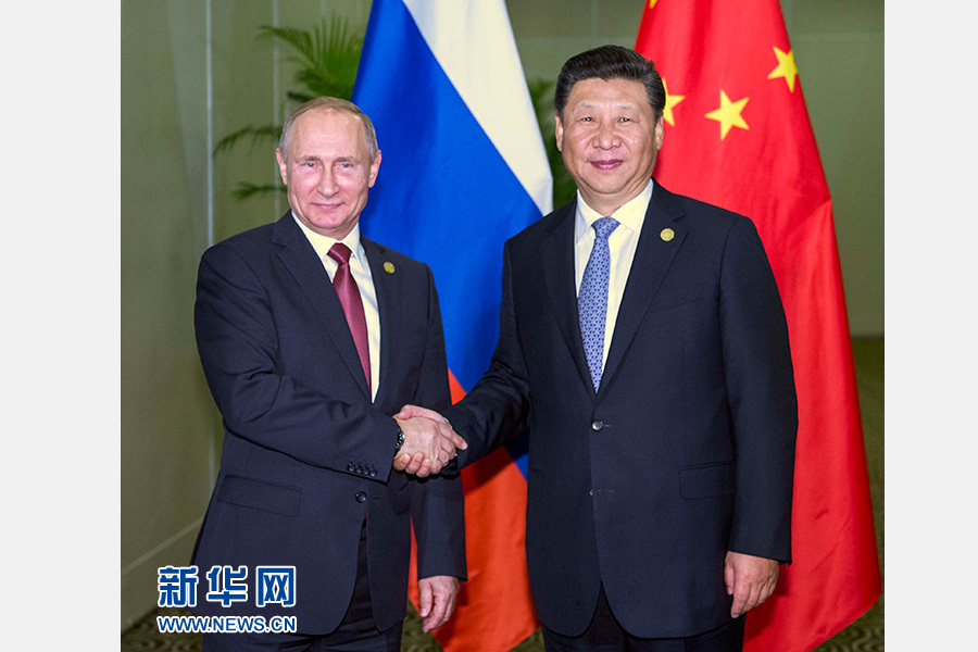 11月19日，國(guó)家主席習(xí)近平在利馬會(huì)見(jiàn)俄羅斯總統(tǒng)普京。 新華社記者李濤 攝