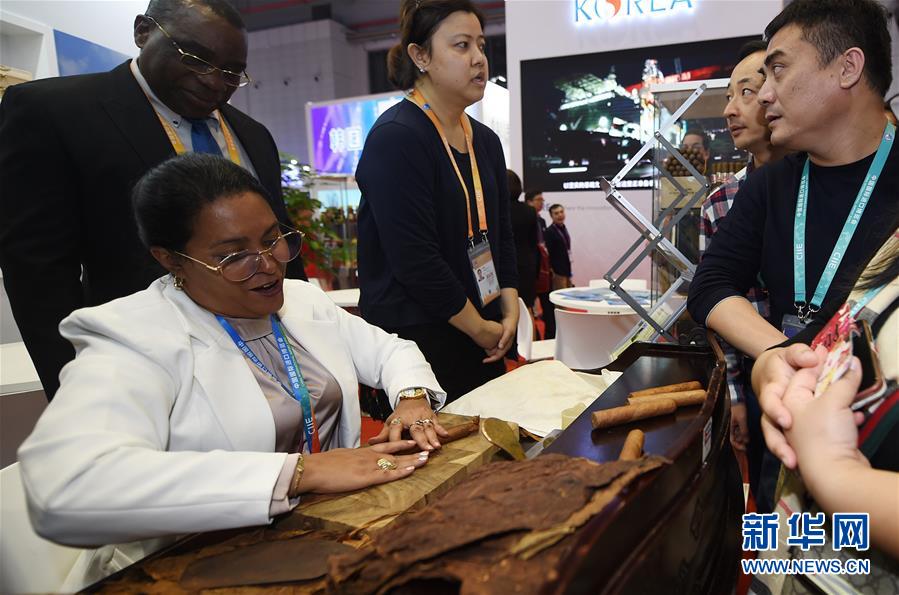 (新華全媒頭條·圖文互動(dòng))(8)共享中國(guó)機(jī)遇 共創(chuàng)美好未來(lái)——聆聽(tīng)首屆中國(guó)國(guó)際進(jìn)口博覽會(huì)上的開(kāi)放發(fā)展奏鳴曲