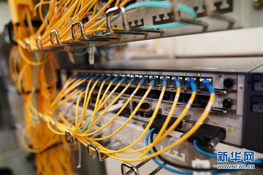 （國(guó)際&middot;圖文互動(dòng)）（3）通訊：安全、好用、實(shí)惠&mdash;&mdash;美國(guó)電信運(yùn)營(yíng)商的華為親體驗(yàn)