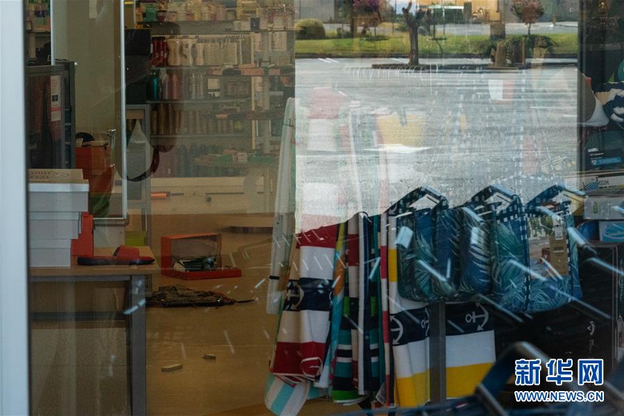 (國際)(2)美國加州發(fā)生6.4級(jí)地震