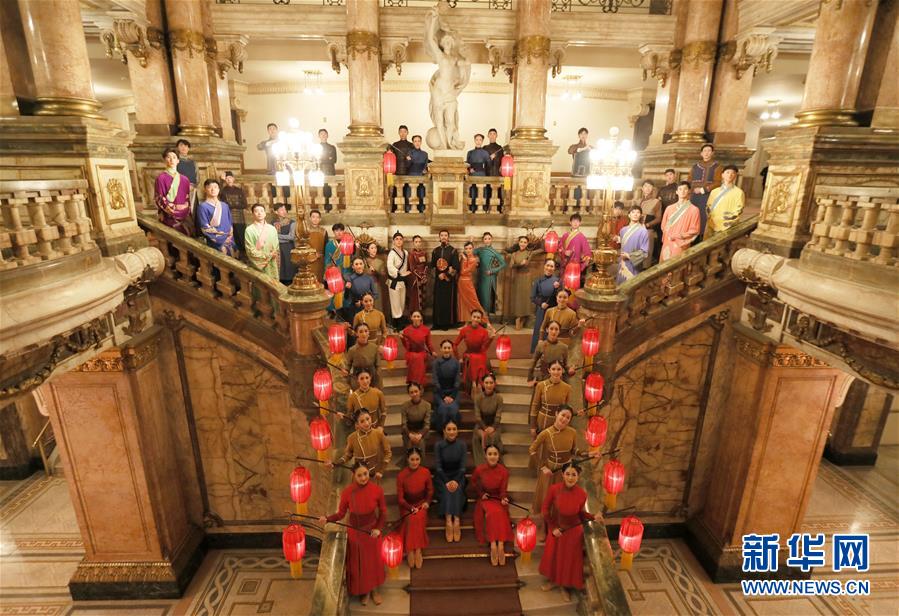 （新華全媒頭條&middot;圖文互動）（8）特稿：全面提升中希合作交流水平 推動金磚峰會取得豐碩成果&mdash;&mdash;寫在習(xí)近平主席對希臘進(jìn)行國事訪問并赴巴西出席金磚國家領(lǐng)導(dǎo)人第十一次會晤之際