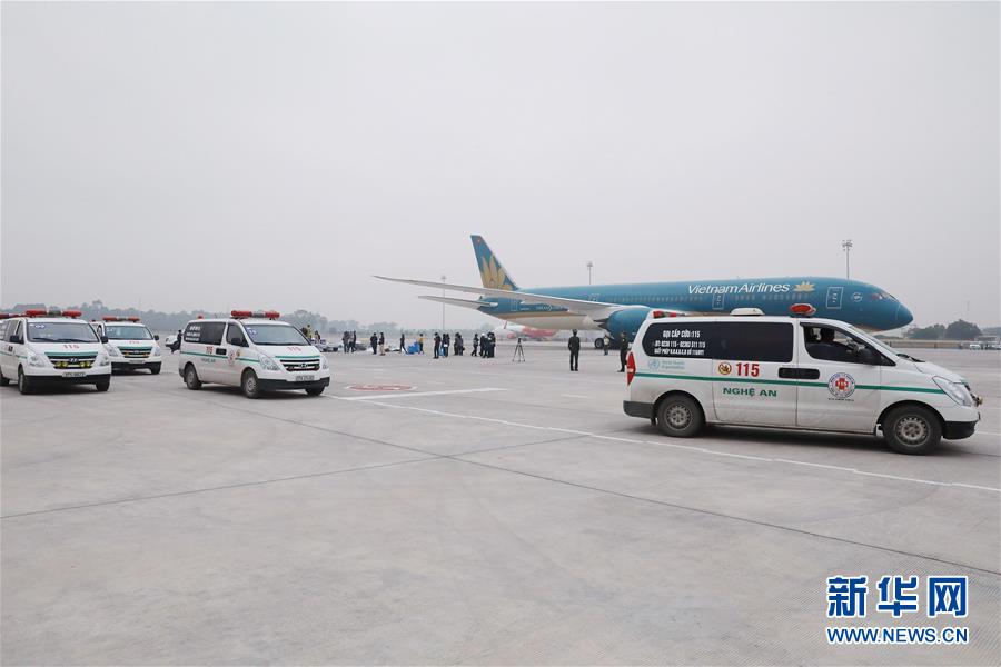 (國際)(1)英國貨車慘案全部遇難者遺體和骨灰運(yùn)回越南