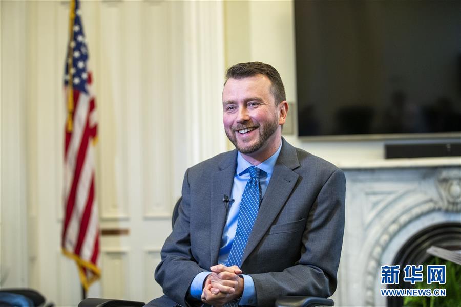 (國(guó)際·圖文互動(dòng))(1)專訪:肯塔基州期待引領(lǐng)中美地方合作潮流——訪肯塔基州商貿(mào)廳官員