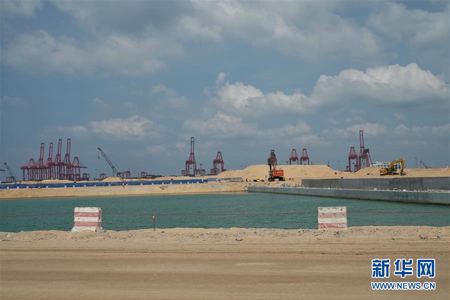 （國(guó)際&middot;圖文互動(dòng)）（5）通訊：春節(jié)，&ldquo;是工期而不是假期&rdquo;&mdash;&mdash;記科倫坡港口城的中國(guó)建設(shè)者