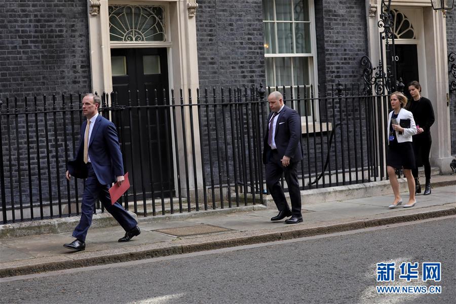 (國際疫情)(6)英國首相約翰遜被轉(zhuǎn)入重癥監(jiān)護(hù)室