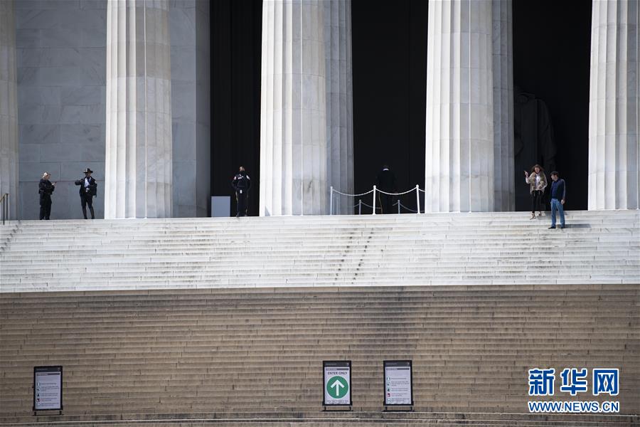 (國(guó)際疫情)(2)約翰斯·霍普金斯大學(xué):美國(guó)確診病例超65萬例 死亡超3萬例