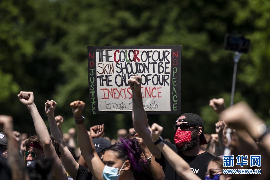 (國(guó)際)(10)美國(guó)民眾繼續(xù)舉行游行示威抗議種族歧視