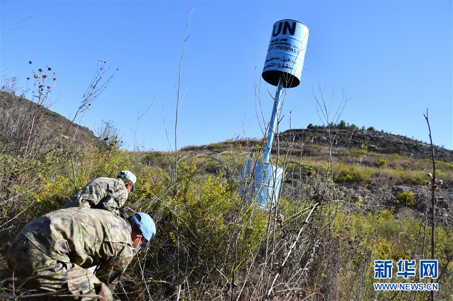 (國際·圖文互動(dòng))(2)披荊斬棘穿越“死亡地帶”——記中國新一批赴黎維和官兵首次“藍(lán)線”勘察