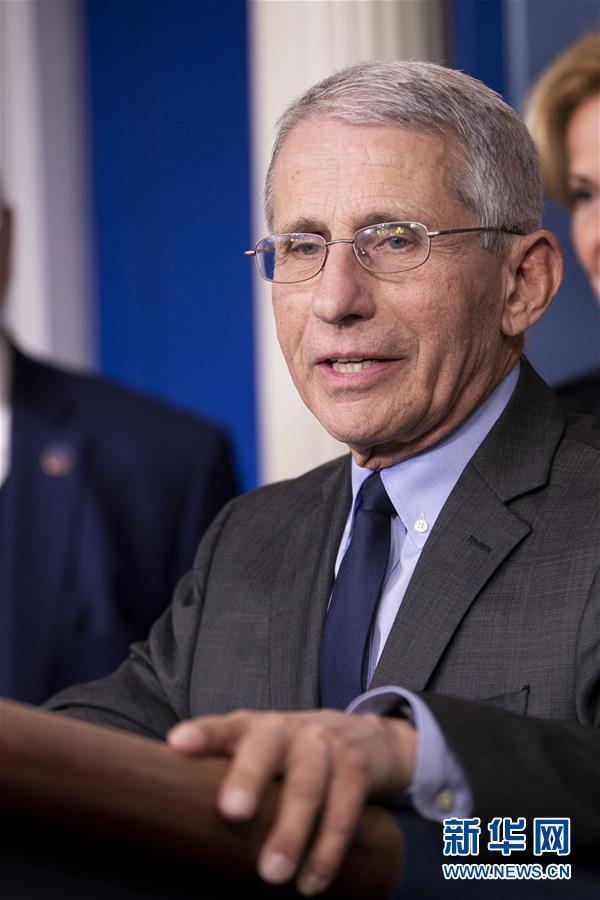 (國(guó)際)(2)福奇表示愿意出任拜登首席醫(yī)療顧問(wèn)