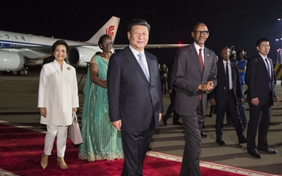 習(xí)近平抵達(dá)基加利開(kāi)始對(duì)盧旺達(dá)共和國(guó)進(jìn)行國(guó)事訪(fǎng)問(wèn)