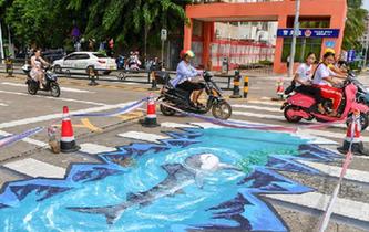 &ldquo;海洋世界&rdquo;3D立體斑馬線亮相?？? />  
<div>“海洋世界”3D立體斑馬線亮相?？?/div>
</a> 
</div>
<div   id=