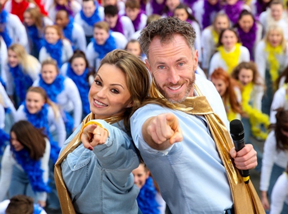 一起來battle！325名英國舞者大跳迪斯科破吉尼斯世界紀錄