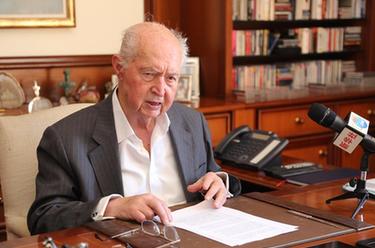 全球連線：中國(guó)共產(chǎn)黨帶領(lǐng)中國(guó)取得的成就前所未有&mdash;&mdash;訪塞浦路斯前總統(tǒng)喬治&middot;瓦西利烏