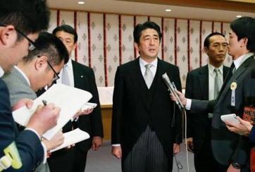 安倍機(jī)關(guān)算盡又能撈到幾根稻草？