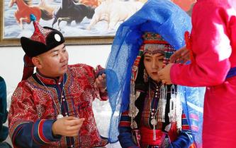 &ldquo;鄂爾多斯婚禮&rdquo;探秘